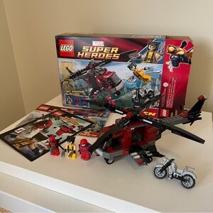 6866 Lego Marvel SuperHeroes Set ‘Wolverines Chopper Showdown’ Deadpool 2012
